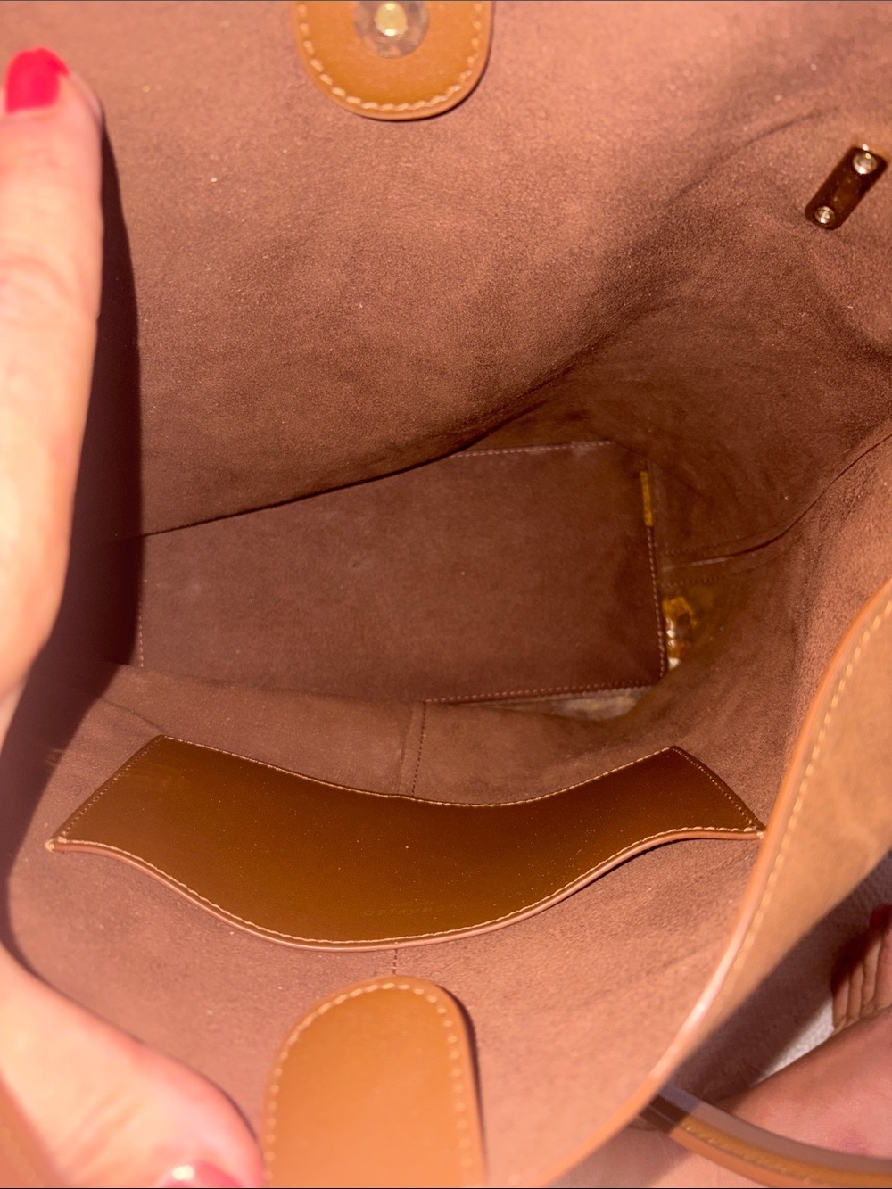 Verafied New York Toffee Suede Belted Tote Bag - Picture 11 of 12